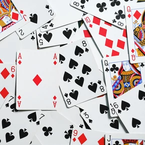 KÁRTYAJÁTÉK,DOMINO