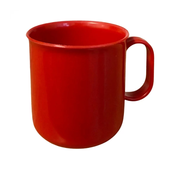 2dl bögre műanyag 182