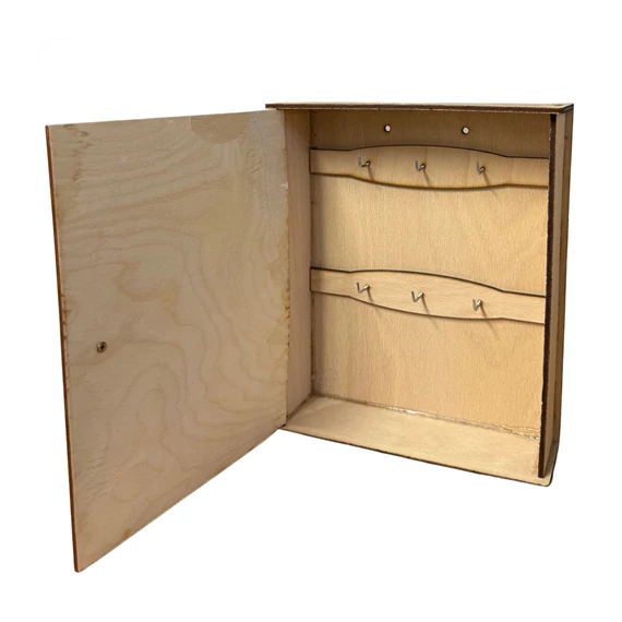 Fa kulcsos szekrény  